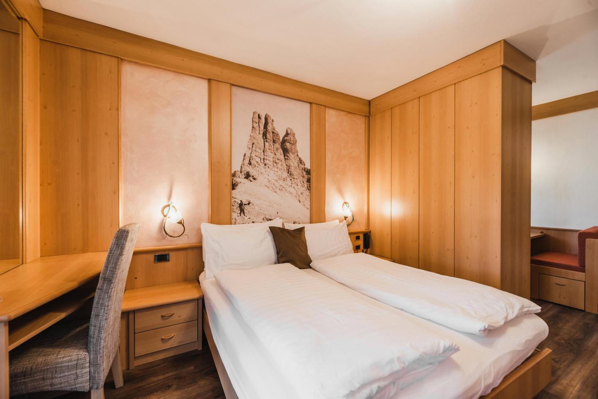 Hotel Arnika Поцца-ди-Фасса Экстерьер фото