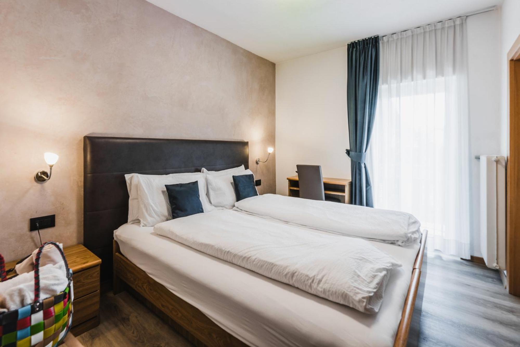 Hotel Arnika Поцца-ди-Фасса Экстерьер фото